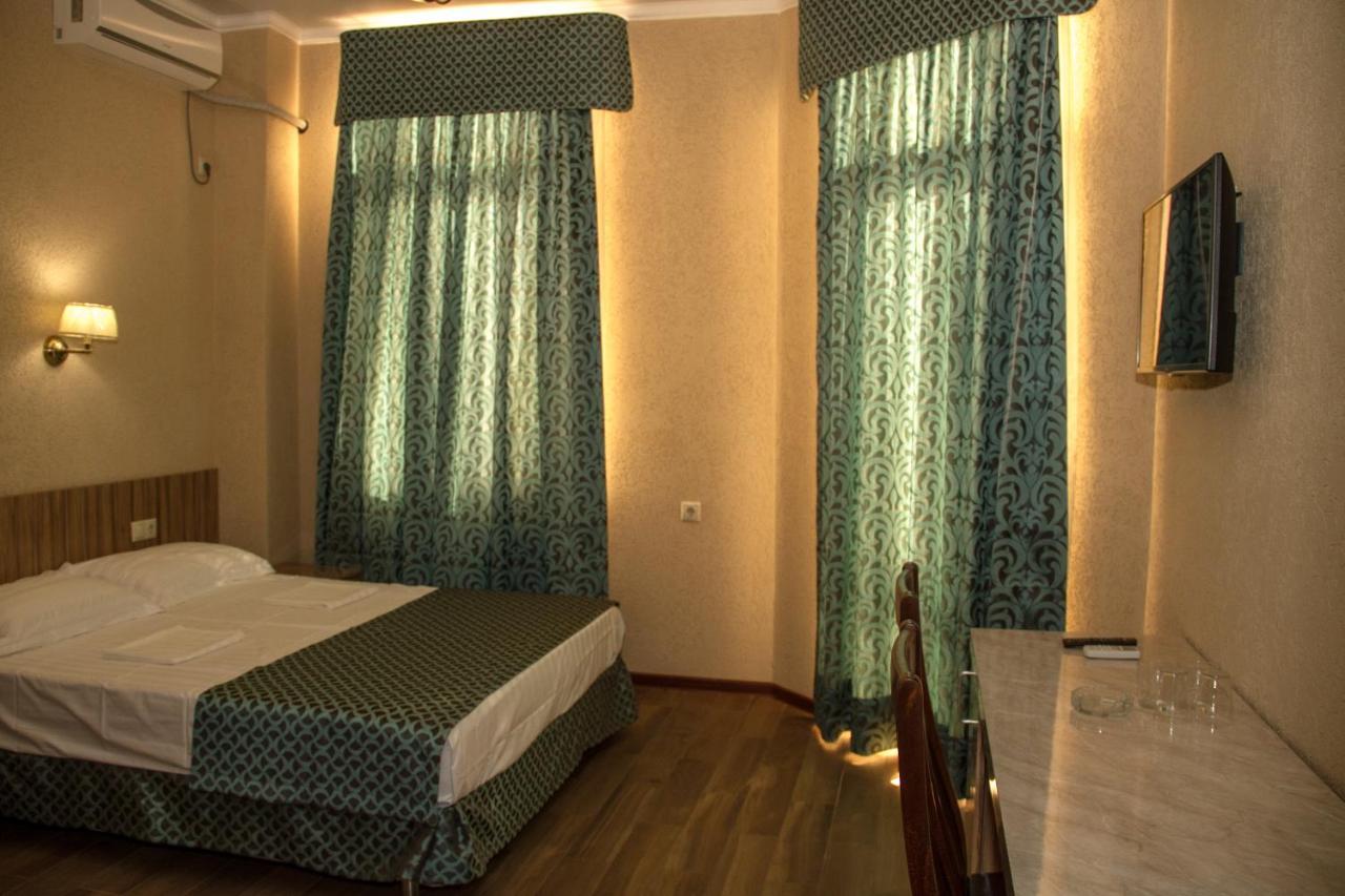 Hotel San Arda Gagry Zewnętrze zdjęcie