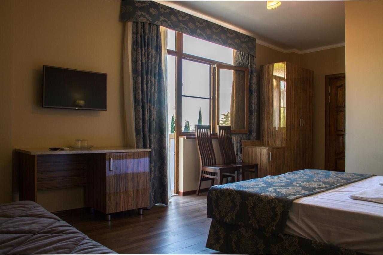 Hotel San Arda Gagry Zewnętrze zdjęcie