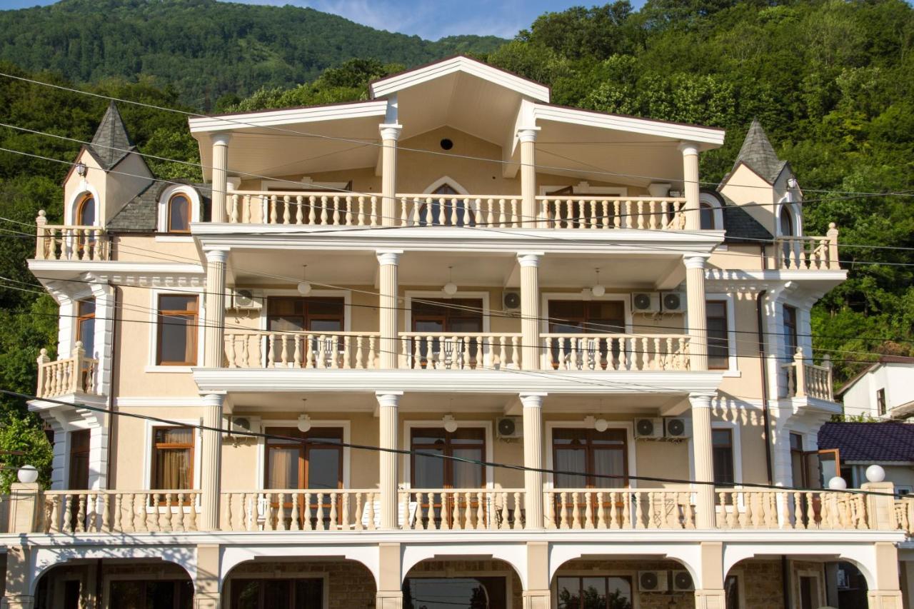 Hotel San Arda Gagry Zewnętrze zdjęcie