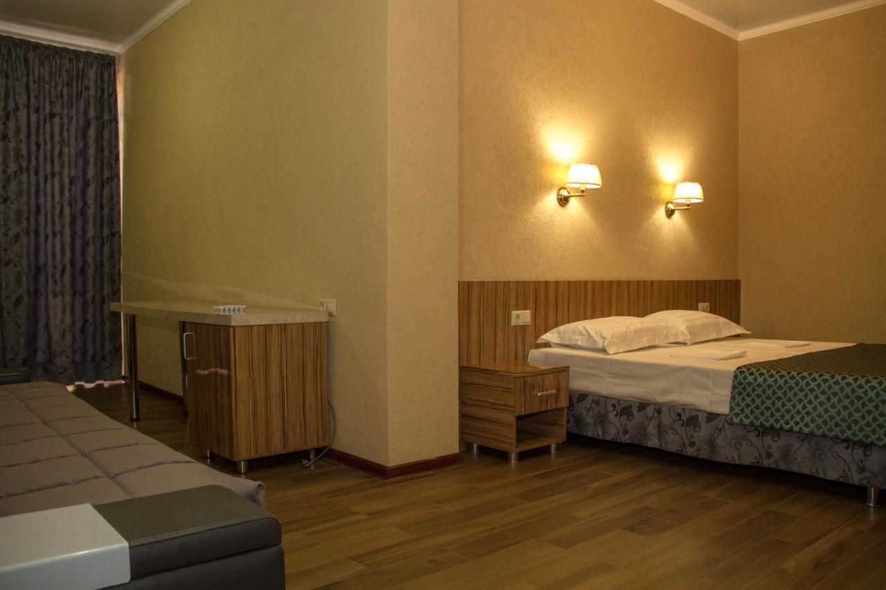 Hotel San Arda Gagry Zewnętrze zdjęcie