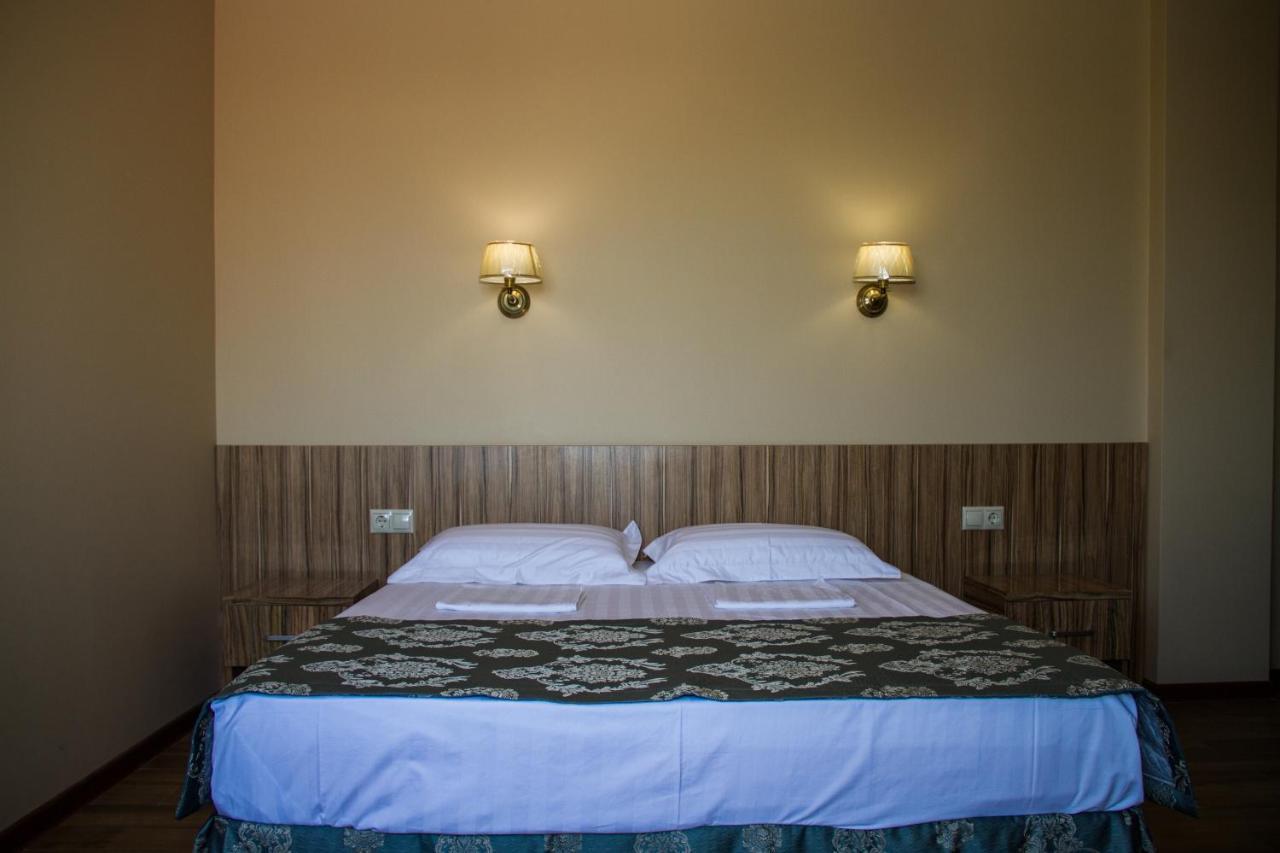 Hotel San Arda Gagry Zewnętrze zdjęcie